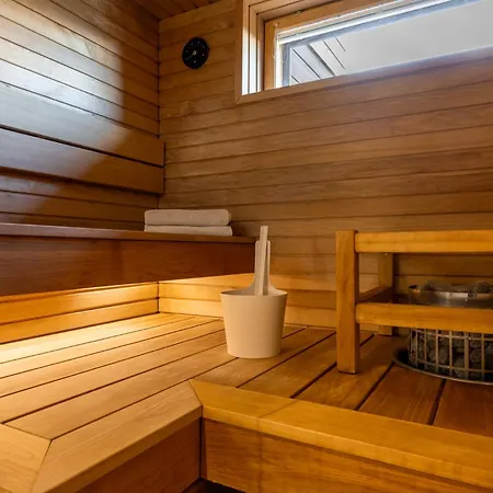 - & Stylish With Free Passes Apartament