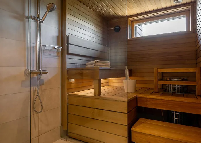 아파트 - & Stylish With Free Passes