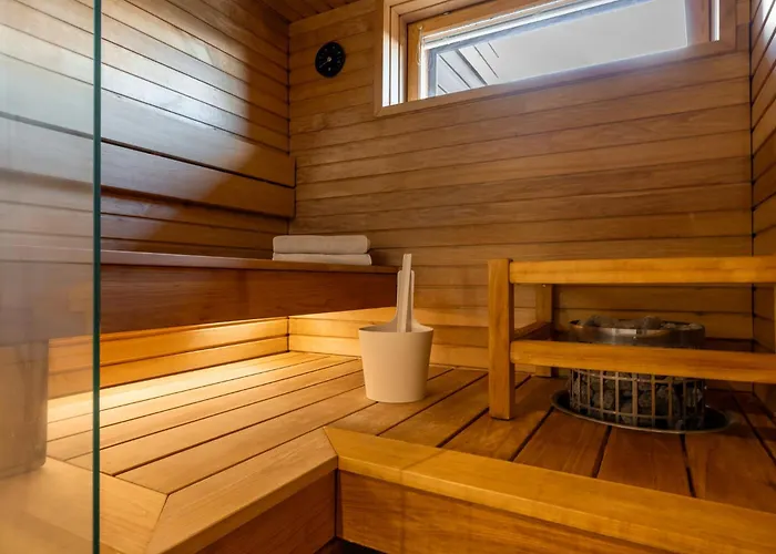 - & Stylish With Free Passes Appartement